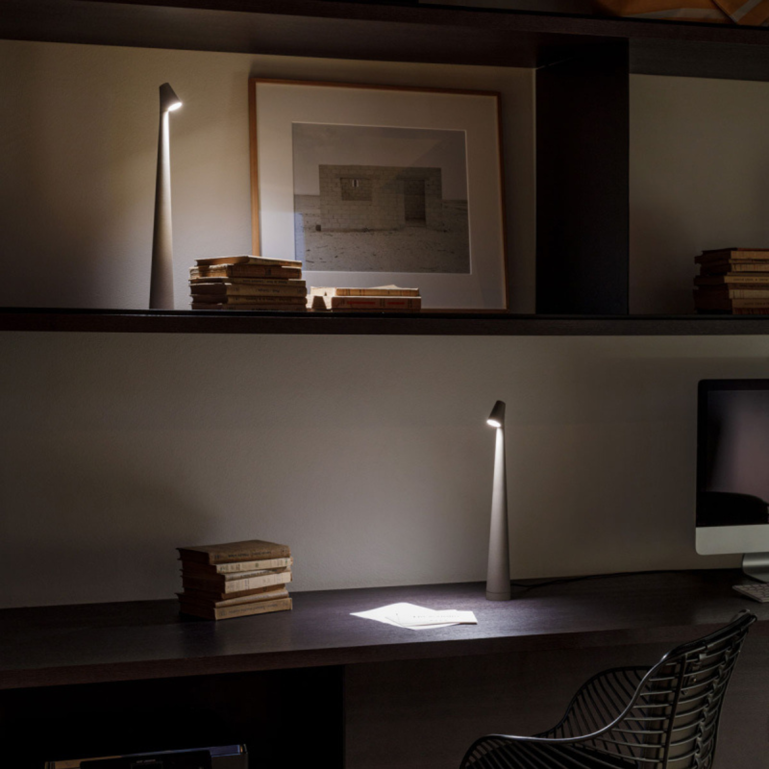 Freyja Slanke Tafellamp