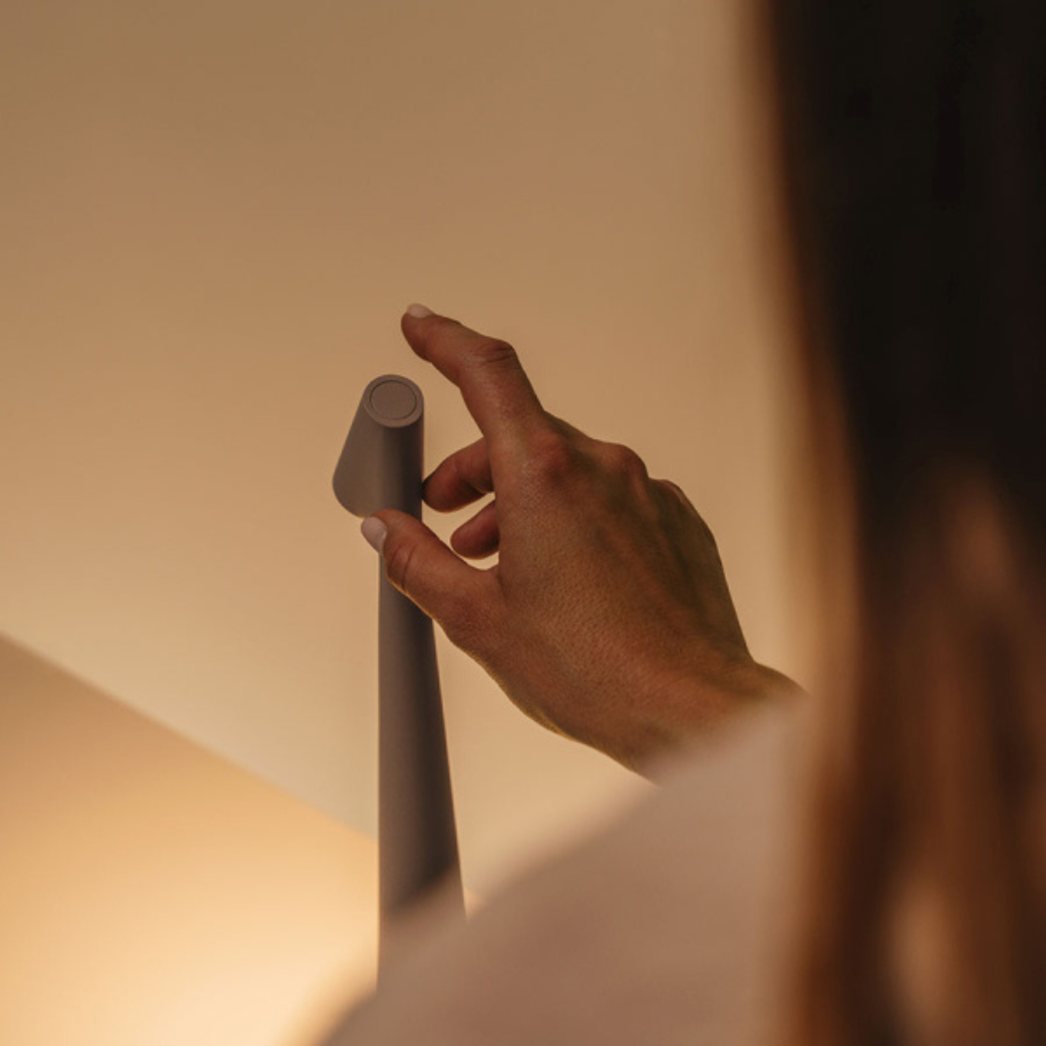 Freyja Slanke Tafellamp