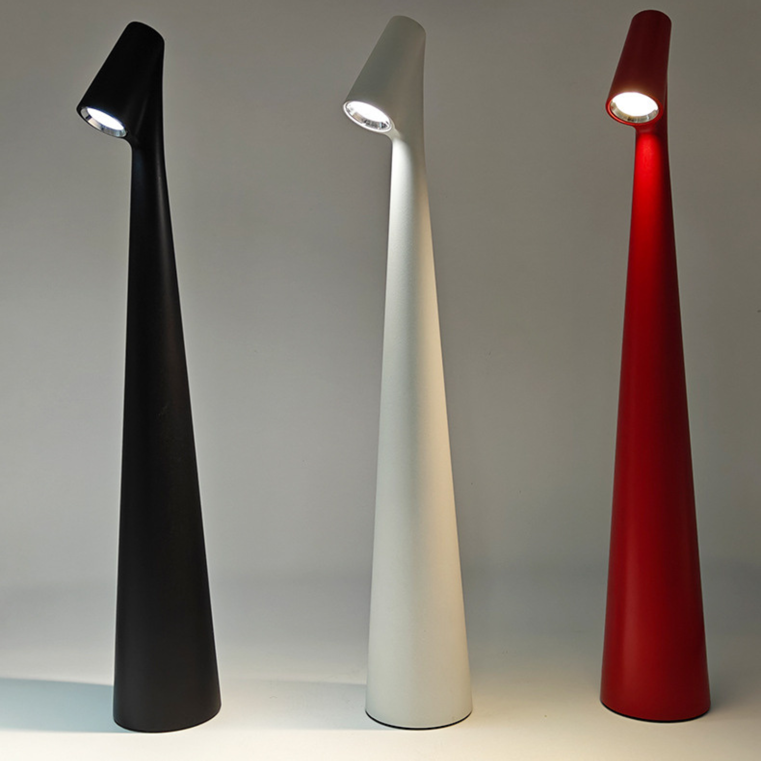 Freyja Slanke Tafellamp