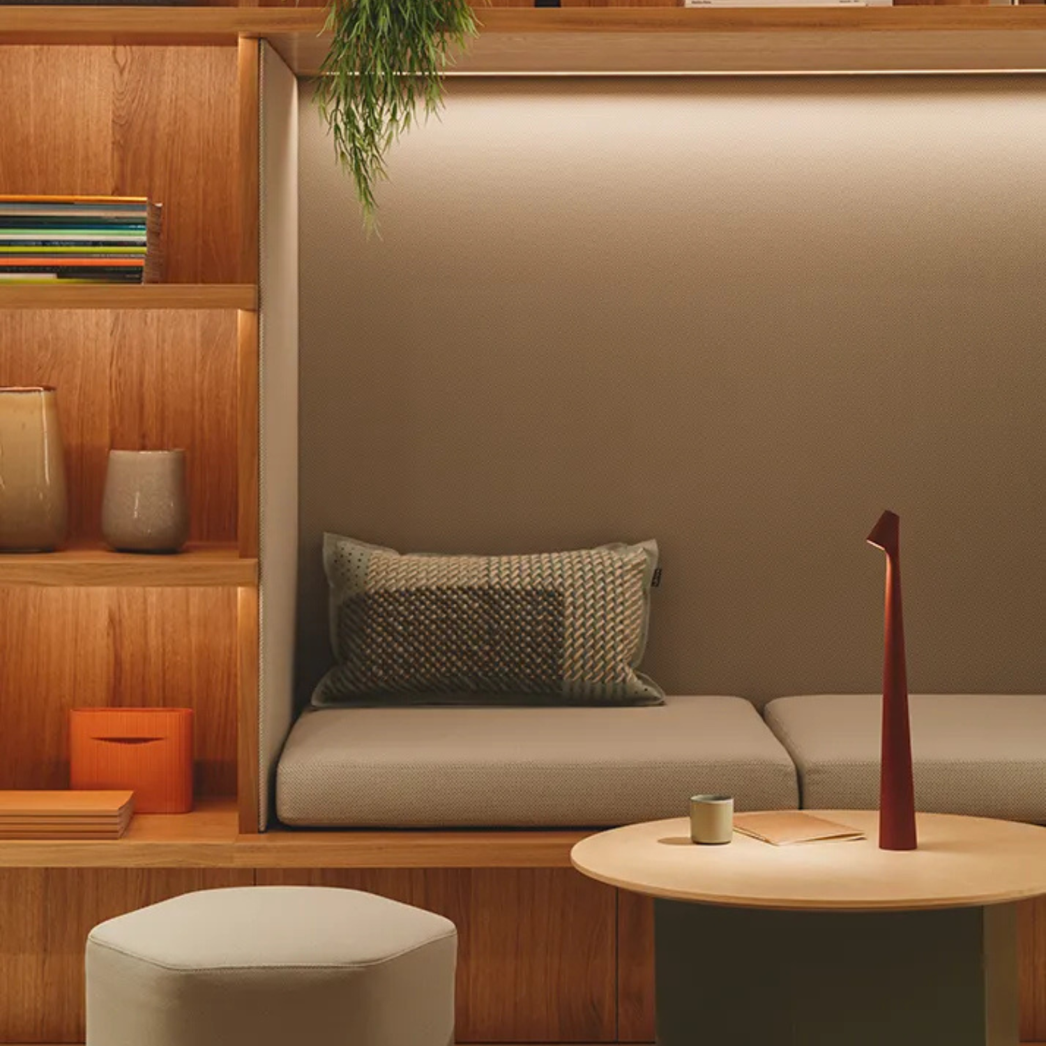 Freyja Slanke Tafellamp